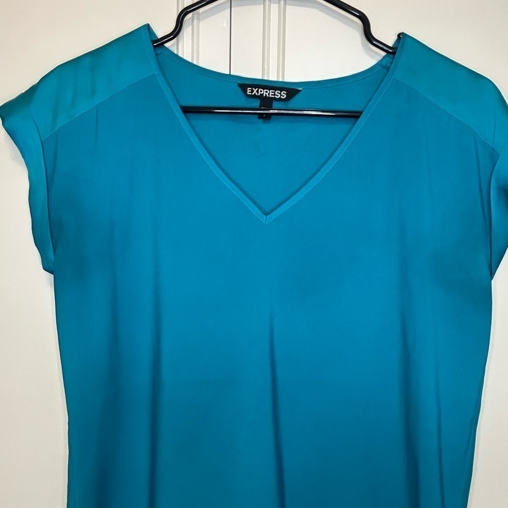 Express Blue V Neck Blouse Size Small Light and Silky - Picture 2 of 6